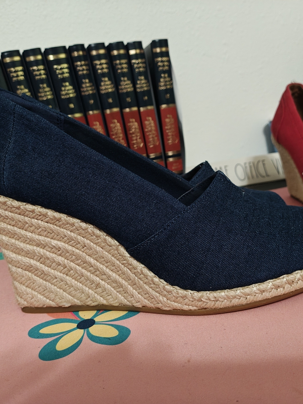 Classic Navy Tom's Women's Espadrille Wedge - Size 8 Comfortable Denim Slip-On